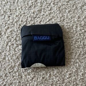 Baggu mini black poka dot
